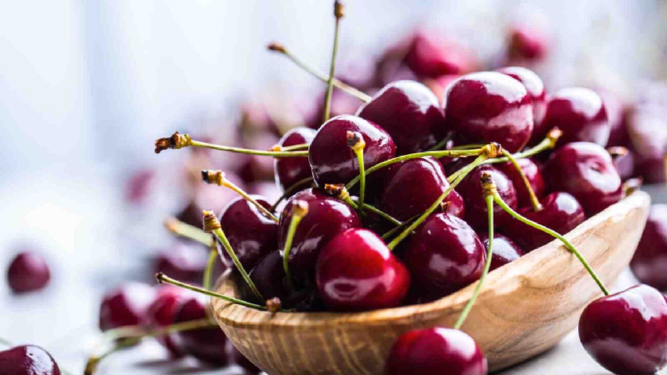 Cherry benefits for skin: 7 easy ways to get a bright look